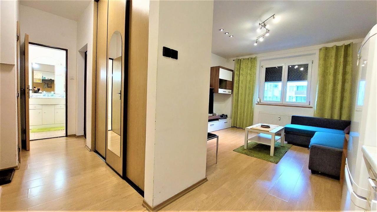 "Like A Home" Apartment Bratislava Exterior photo
